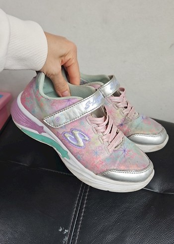 Kız Çocuk Skechers spor ayakkabı