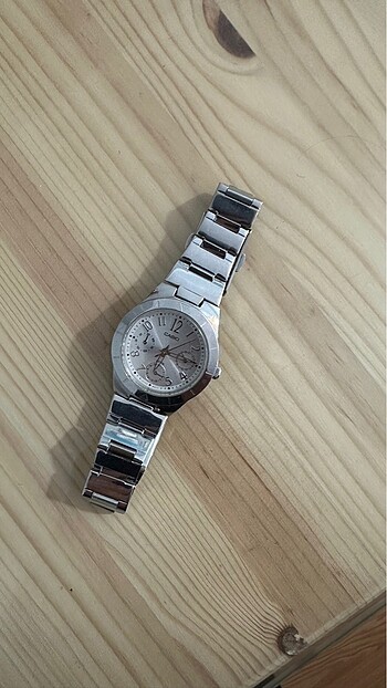 Beden gri Renk CASIO LTP 2069 KADIN KOL SAATİ