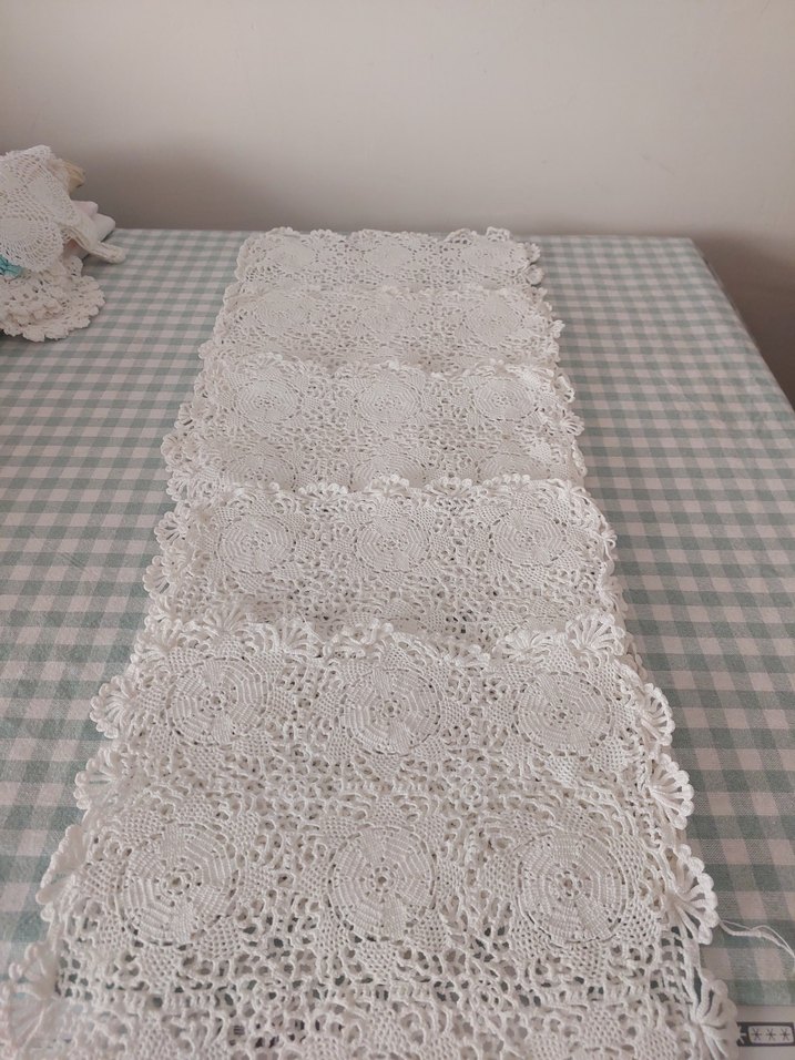 El Örgüsü Beyaz Dantel Runner - Görsel 3