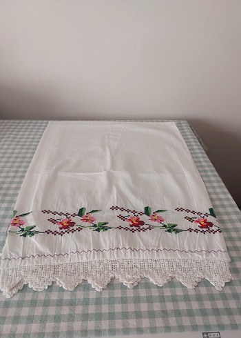 Nakışlı Beyaz yastık kılıfı - Görsel 3