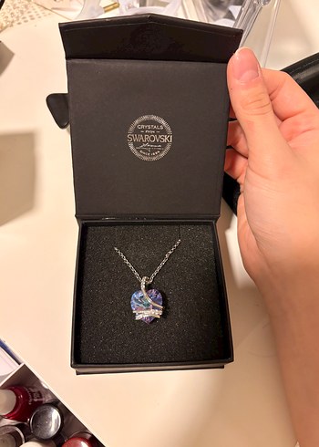 swarovski Lila Kalp Kolye