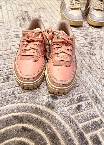 37 Beden pembe Renk Puma cali dream