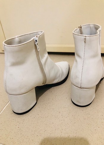 Kadın Beyaz Deri Topuklu Bot LCW - Görsel 2