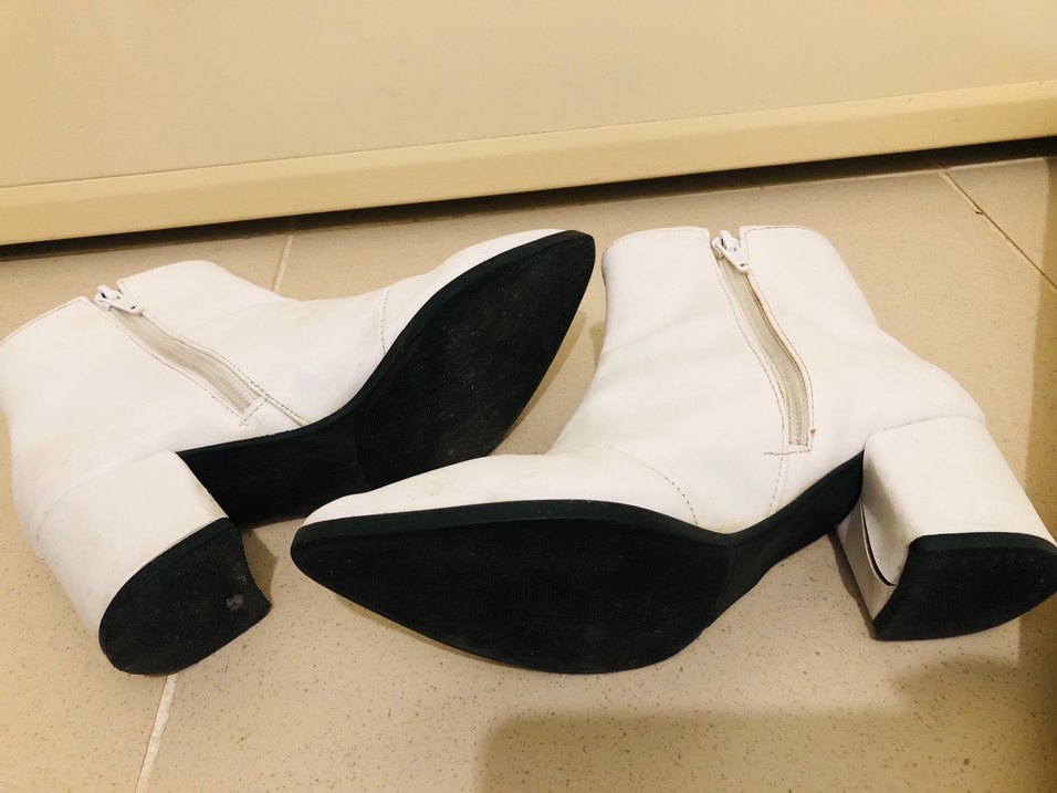 Kadın Beyaz Deri Topuklu Bot LCW - Görsel 4