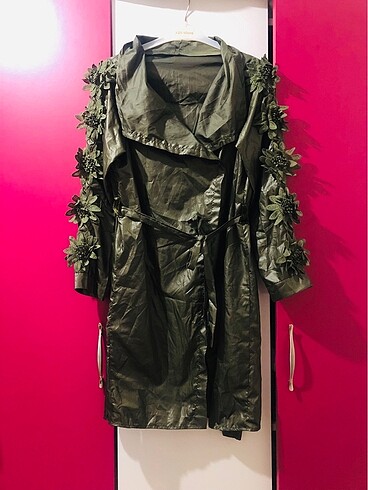 Çiçek model yağmurluk - Görsel 3