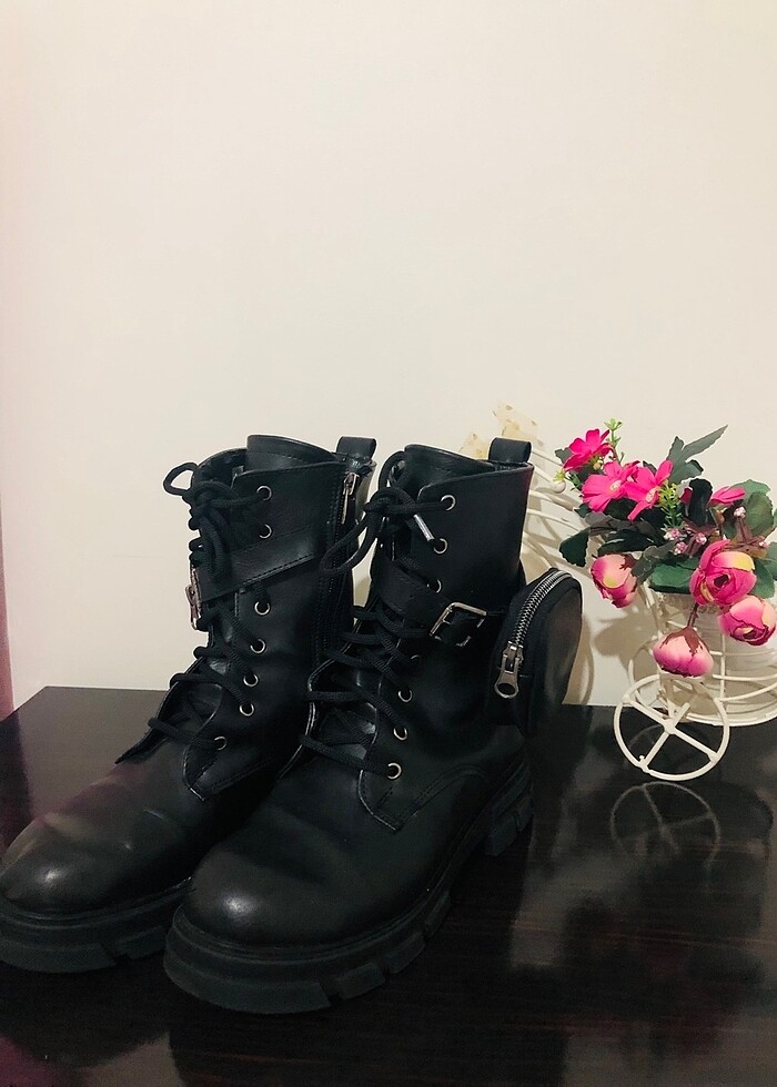 Cepli bot siyah bayan - Görsel 2