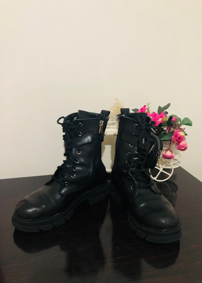 Cepli bot siyah bayan - Görsel 3