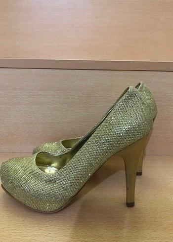 Altın Renkli Platform Topuklu Kadın Abiye Ayakkabı - Görsel 7