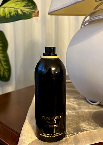 Tom Ford Noir Extreme Vücut Spreyi - Görsel 2