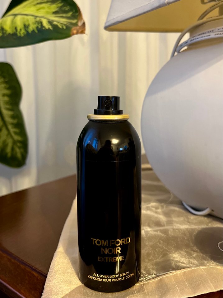 Tom Ford Noir Extreme Vücut Spreyi - Görsel 2