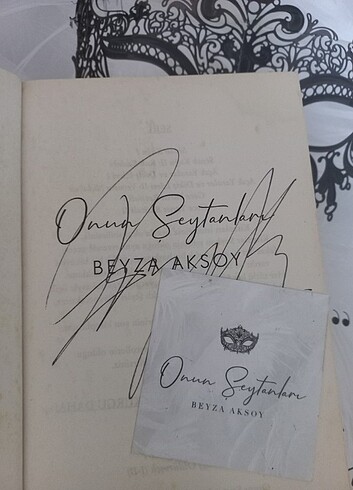 Beden Onun Şeytanları İmzalı Beyza Aksoy