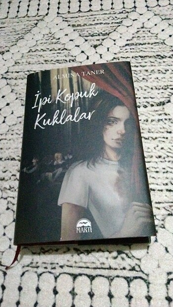 İPİ KOPUK KUKLALAR 