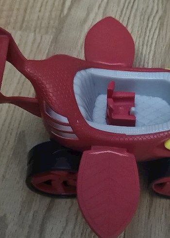 Kırmızı ve Gri Aksiyon Figürü Araba - Görsel 3