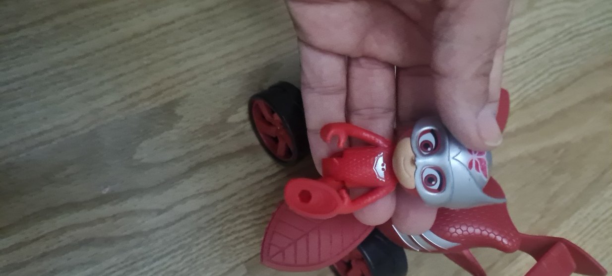 Kırmızı ve Gri Aksiyon Figürü Araba - Görsel 5