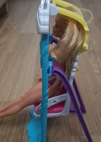 Barbie Pastel Renkli Oyuncak Bebek ve Salıncak - Görsel 4