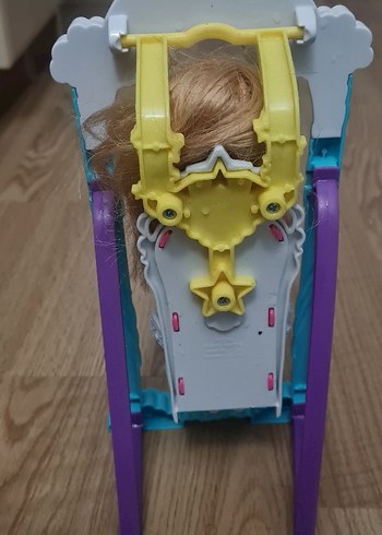 Barbie Pastel Renkli Oyuncak Bebek ve Salıncak - Görsel 2