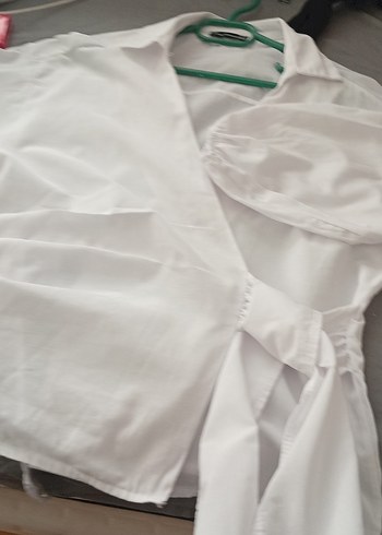 Beyaz V Yakalı baglamalı Kadın Gömlek - Görsel 4