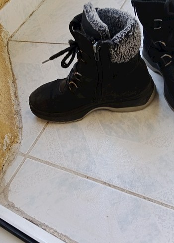 Siyah Gri Süet Tokalı kız çocuk Bot - Görsel 3