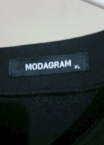 Siyah V Yaka Uzun Kollu Midi Tunik - Görsel 4