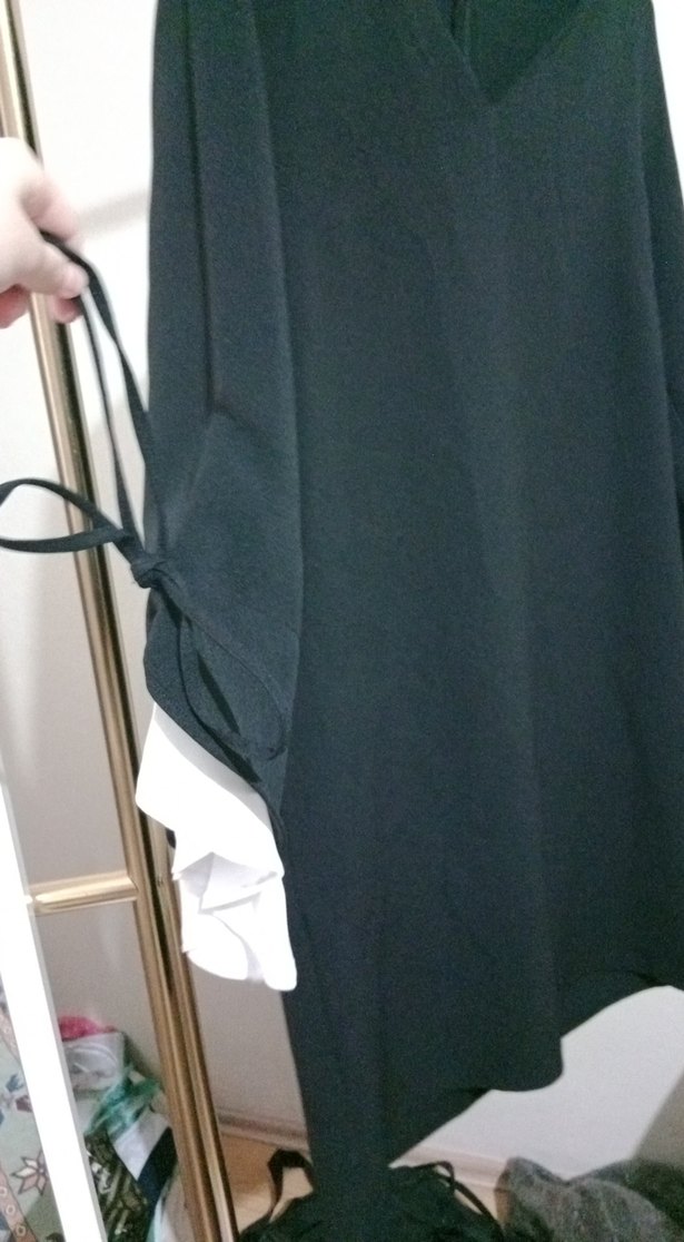 Siyah V Yaka Uzun Kollu Midi Tunik - Görsel 2