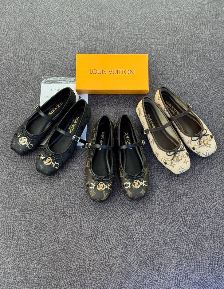 Louis Vuitton Tokalı Siyah Kadın Babet - Görsel 2