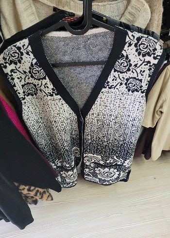 xl Beden Triko anne yeleği.Renk için ilan açtırın