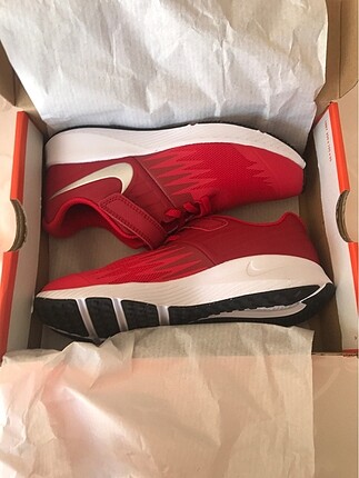 Nike spor ayakkabı