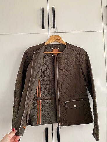 Massimo Dutti Kapitone mevsimlik mont