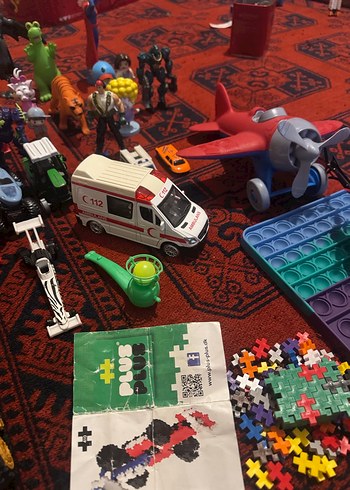 Renkli Lego ve Oyuncak Figür Seti - Görsel 5