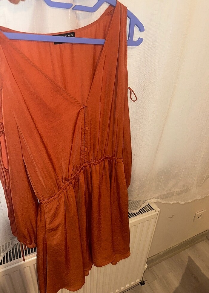 Çeşitli elbiseler - Görsel 2