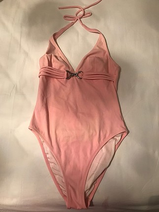 Az kullanılmış Zeki Triko mayo. Kendinden dalgalı pembe rengi va