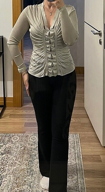 Diğer Şık Bluz
