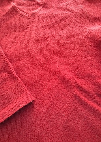 Kırmızı V Yakalı Kadın Triko Kazak - Görsel 2