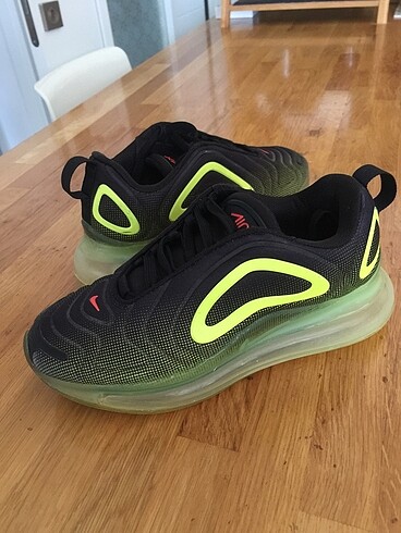 Nike Air Max 720