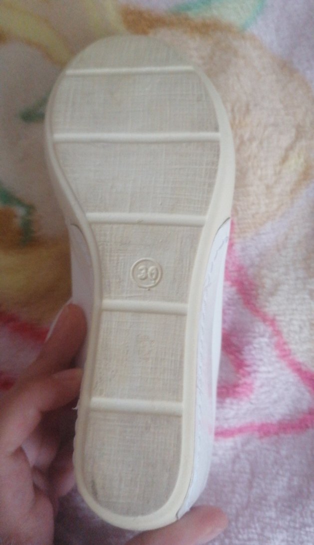 Beyaz Kürklü Kız Babet Ayakkabı - Görsel 4