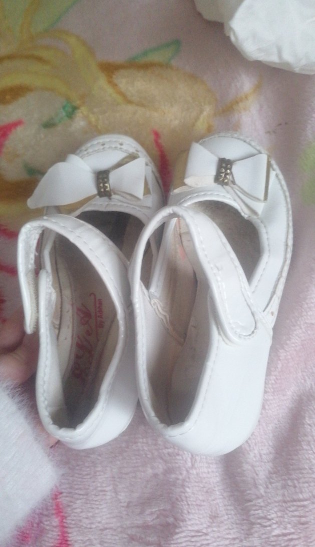 Beyaz Kız Çocuk Babet Ayakkabı Velcro - Görsel 3