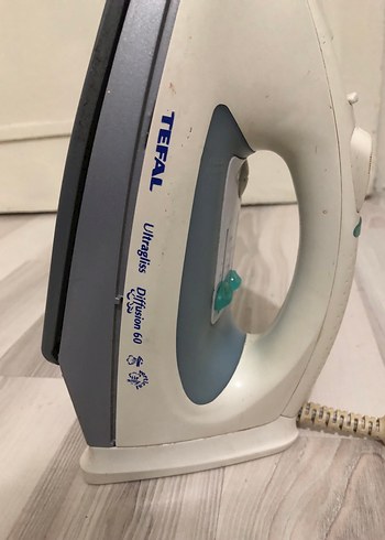 Beden Tefal Buharlı Ütü Gri-Beyaz