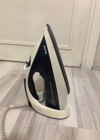 Beden Tefal Gri Beyaz Buharlı Ütü