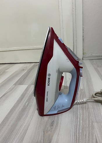 Bosch Kırmızı Gri Ütü