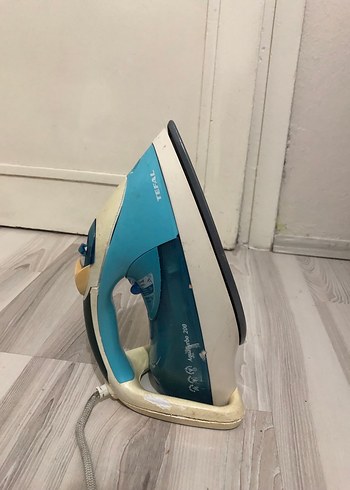 Beden Parlak Mavi Ütü