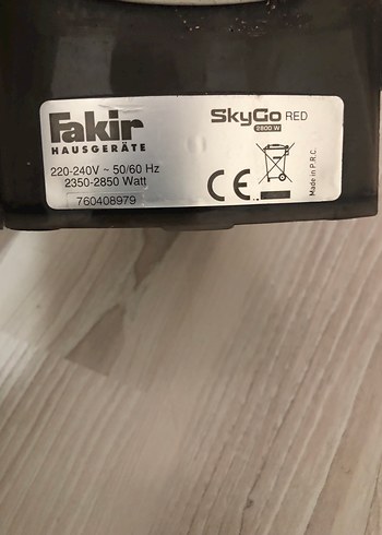 Fakir Fakir Beyaz ve Koyu Renkli Elektrikli Ütü