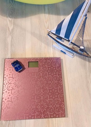 Pembe Dijital Baskılı Banyo Tartısı