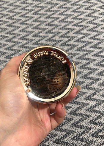 Kirke Erkek Parfümü Parlak Altın Şişede - Görsel 3