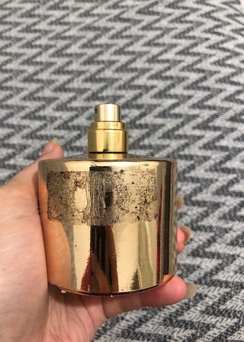 Kirke Erkek Parfümü Parlak Altın Şişede - Görsel 2