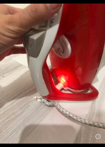 Tefal Kırmızı ve Gri Buharlı Ütü - Görsel 7