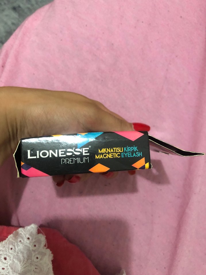 Lionesse Premium Mıknatıslı Kirpik Siyah - Görsel 3