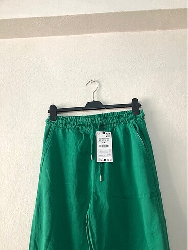m Beden yeşil Renk Zara pantolon