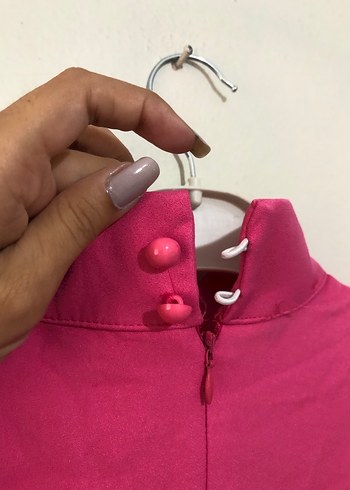 s Beden Mango Pembe Kolsuz Yüksek Yakalı Kız Elbisesi