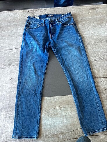 Çok temiz mavi jeans pantolon