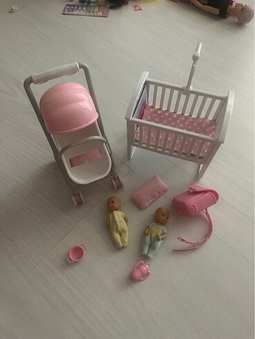 Barbie ikizler bebek